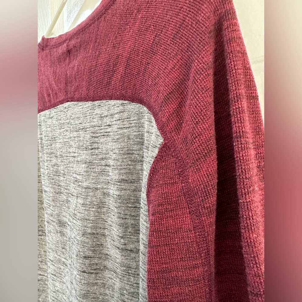 American Eagle Men’s Longsleeve - Picture 5 of 5